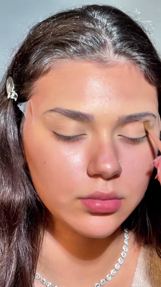 Post 8 by Bridal  Makeup by Sara London on TikTok (video)