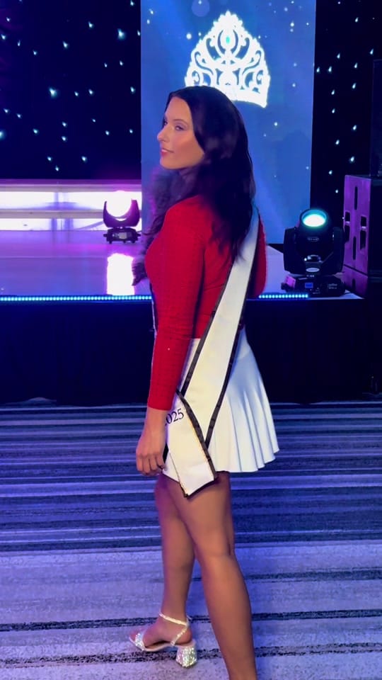 Post 8 by Ms Missouri Petite 🇺🇸 on TikTok (video)