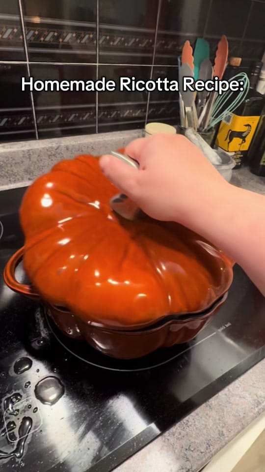 Post 4 by Kelly Ann 🇨🇦🔮🌙 on TikTok (video)