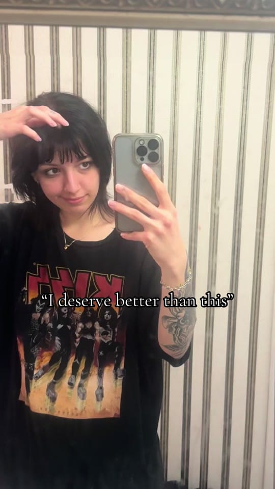 Post 6 by <3 on TikTok (video)