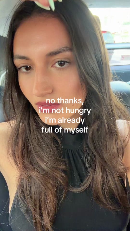 Post 2 by Mia Plainer on TikTok (video)