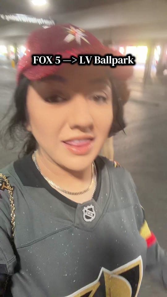 Post 7 by Stadium Food Girl, 🏟🍴👧 on TikTok (video)