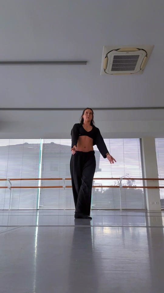 Post 1 by Samantha Elmer Choreography on TikTok (video)