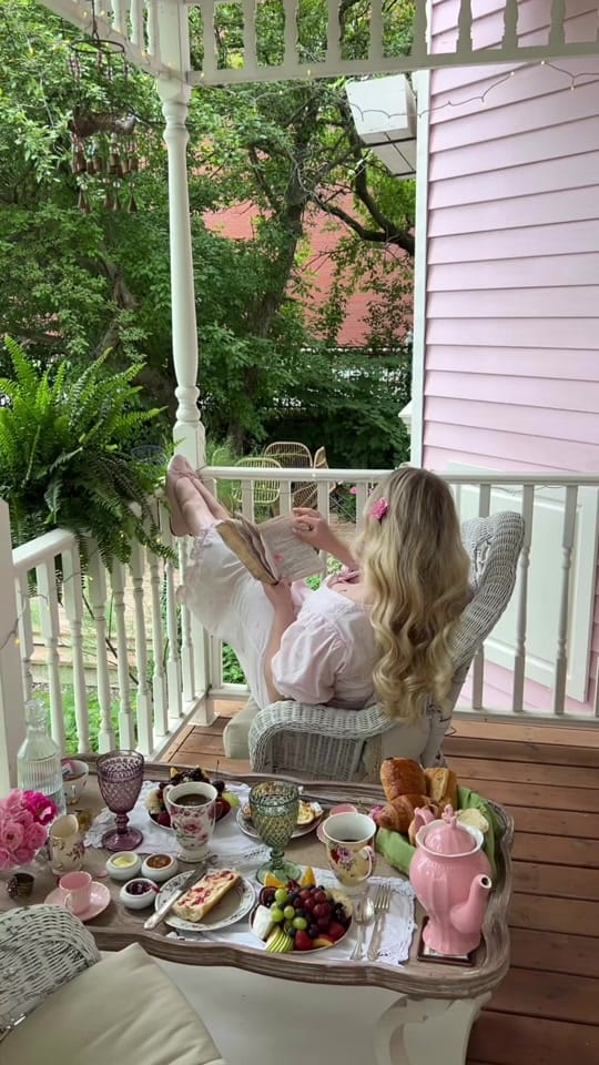 Post 8 by Vicki 🎀 on TikTok (video)
