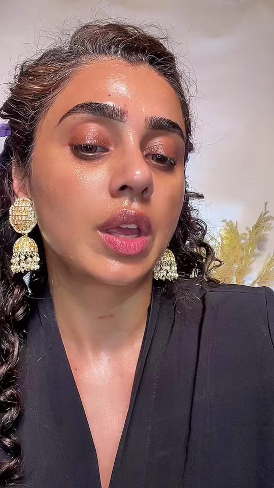 Post 10 by Evelyn Randhawa🪬 on TikTok (video)