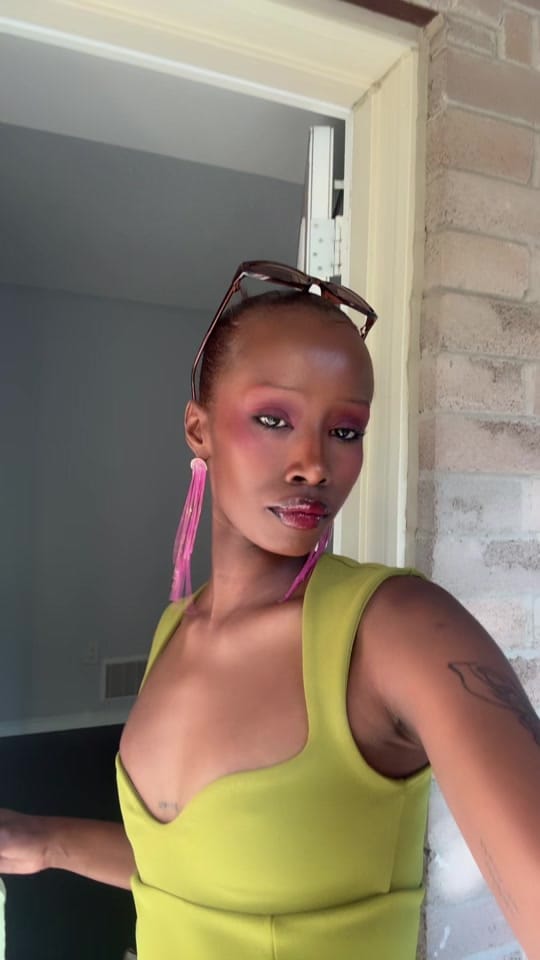 Post 2 by Lo_bunnies on TikTok (video)