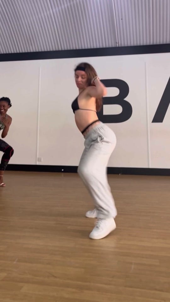 Post 7 by Maria on TikTok (video)