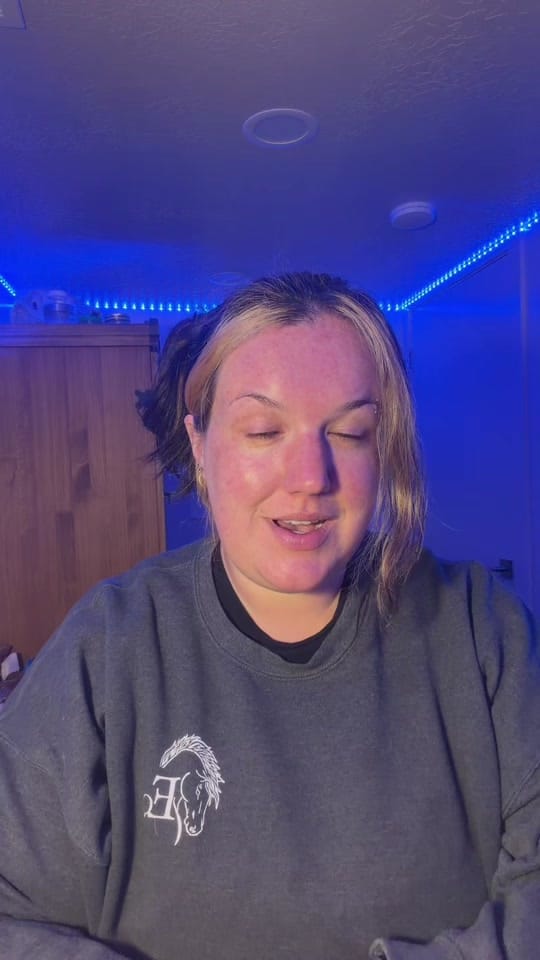 Post 1 by 🩺hannah the horse doc🐎 on TikTok (video)