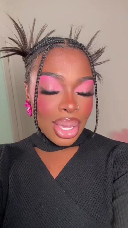 Post 3 by Stacey Edoh Makeup on TikTok (video)