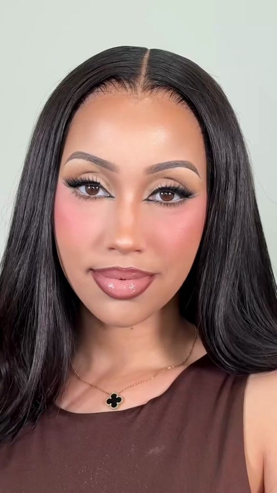 Post 2 by Stacey Edoh Makeup on TikTok (video)