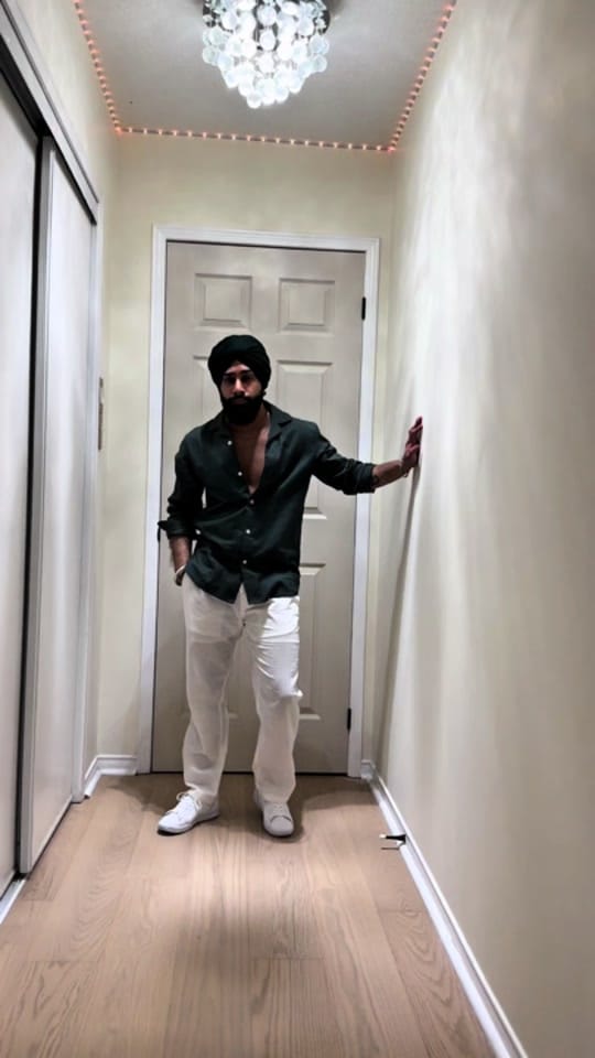 Post 3 by 𝑯𝒂𝒓𝒔𝒊 𝑺𝒐𝒅𝒉𝒊 on TikTok (video)