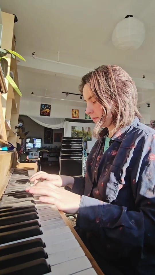Post 5 by Noelle Moon on TikTok (video)