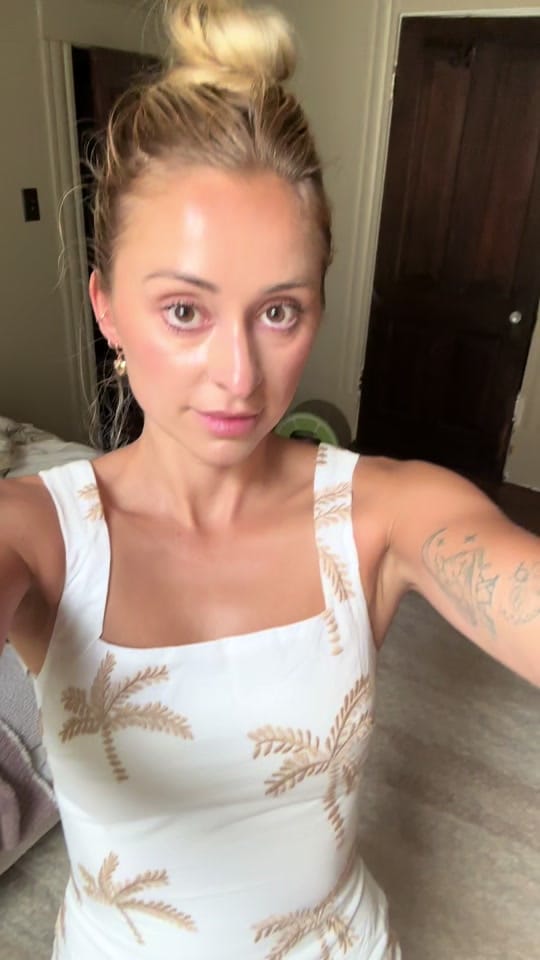 Post 6 by Renee Poche on TikTok (video)