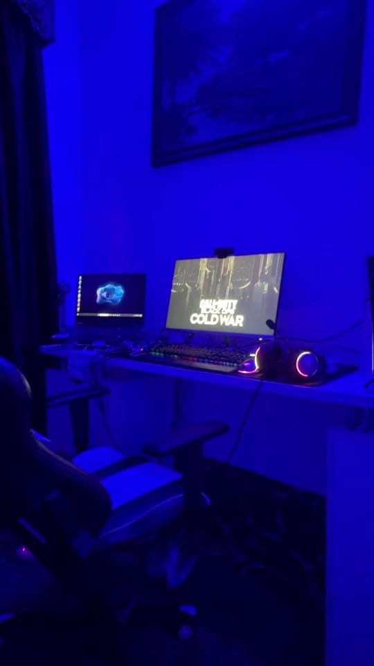 Post 9 by egyptianking65 on TikTok (video)