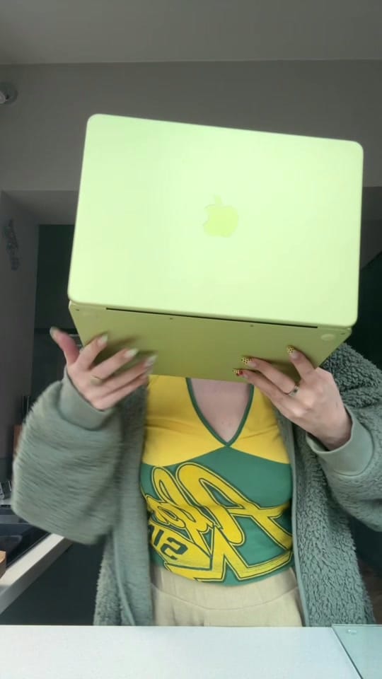 Post 1 by Em Fandango on TikTok (video)