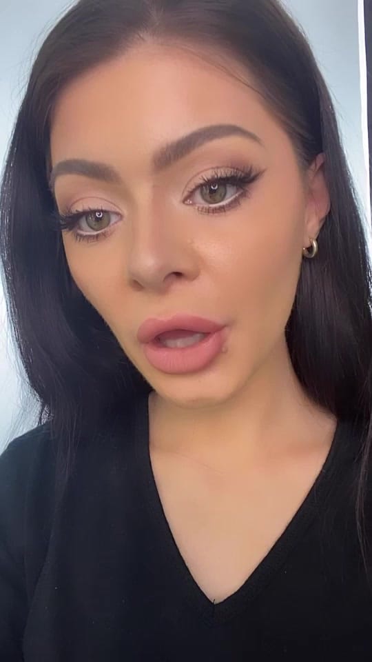 Post 8 by Rebecca Kelly on TikTok (video)