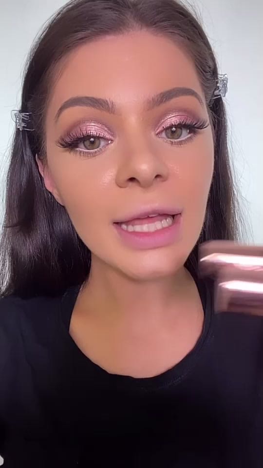 Post 2 by Rebecca Kelly on TikTok (video)