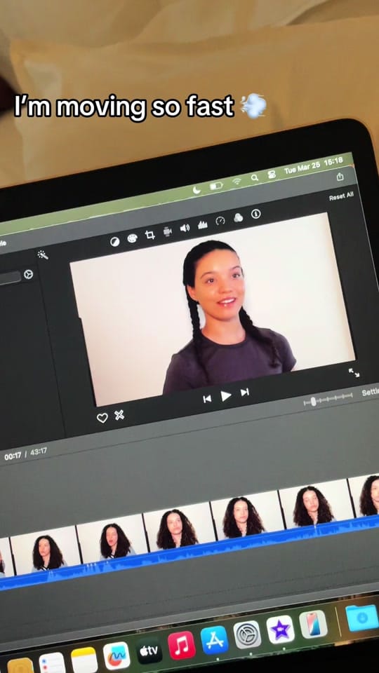 Post 2 by Mariaaa Almeidaaa on TikTok (video)