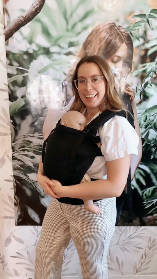 Post 8 by gustinebabycarriers on TikTok (video)