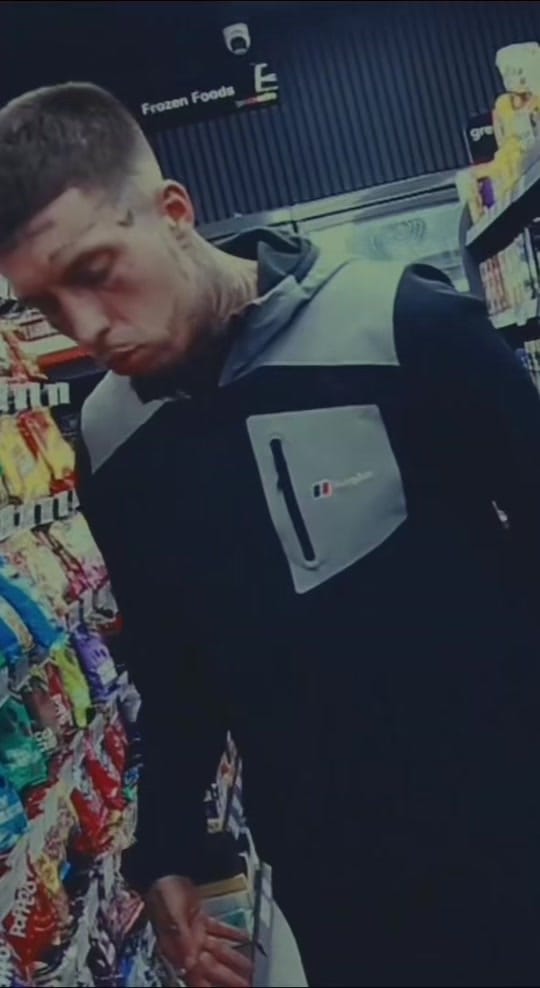 Post 1 by SEBASTENELLI on TikTok (video)
