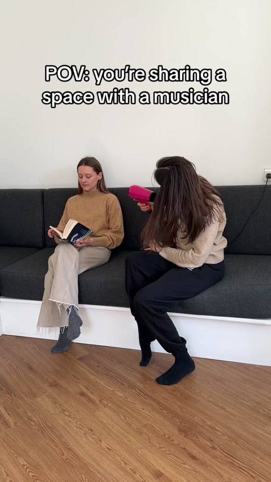 Post 2 by Leona on TikTok (video)