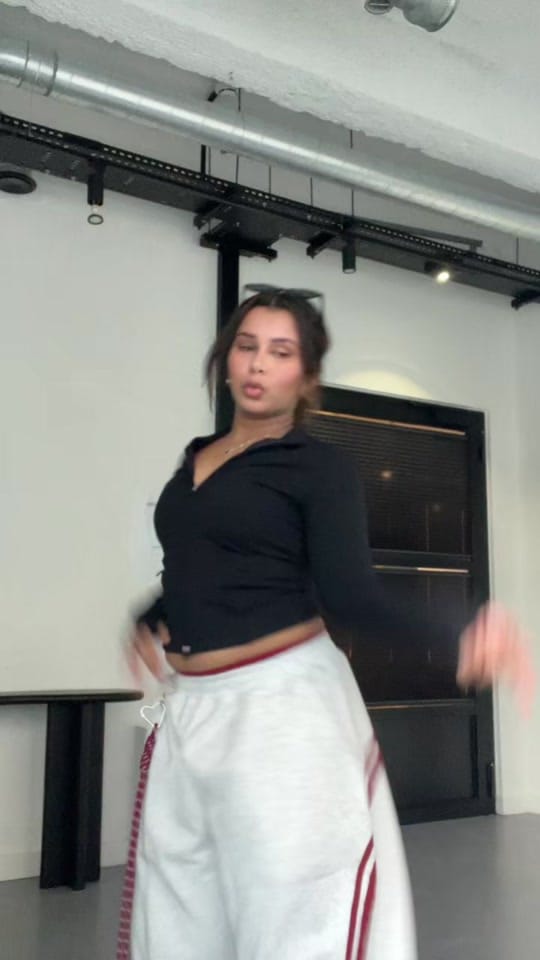 Post 6 by pri on TikTok (video)