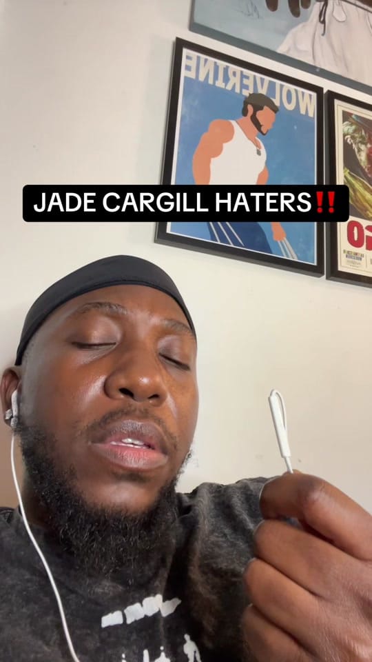 Post 4 by Temi on TikTok (video)