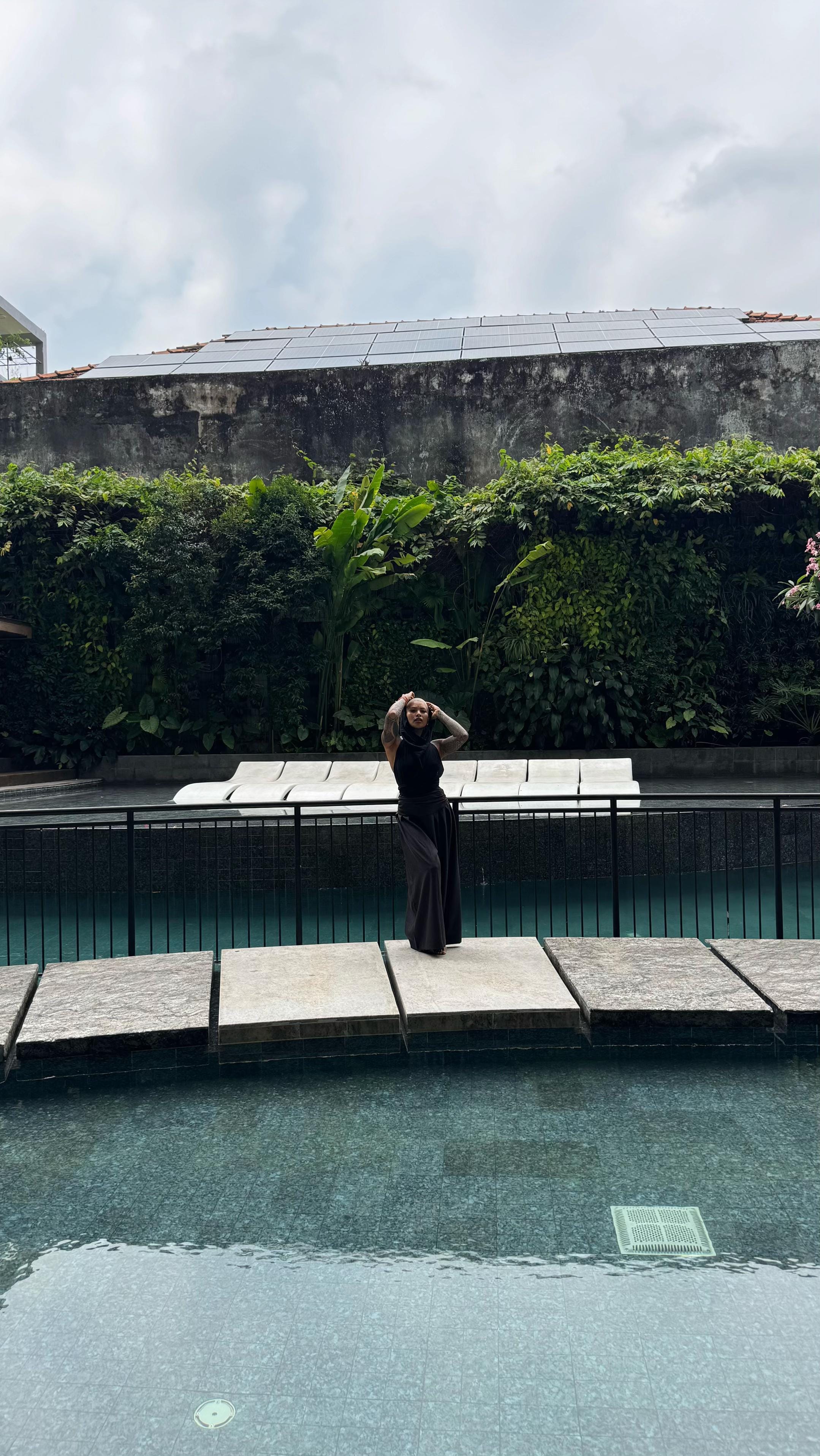 Post 3 by Stickswell on TikTok (video)