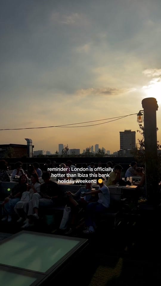 Post 2 by Madeleine le Bon on TikTok (video)