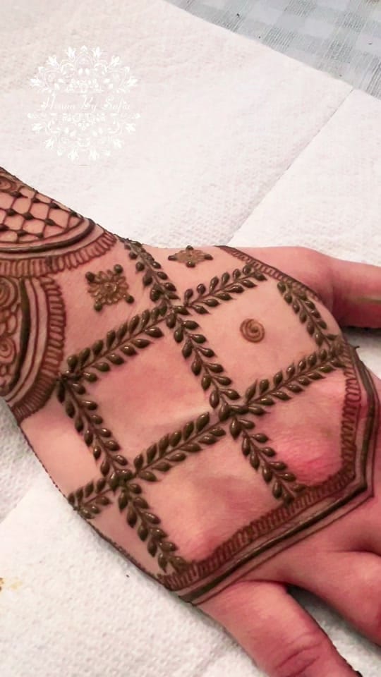 Post 5 by Henna by sufia on TikTok (video)