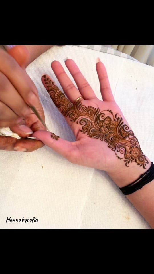 Post 10 by Henna by sufia on TikTok (video)
