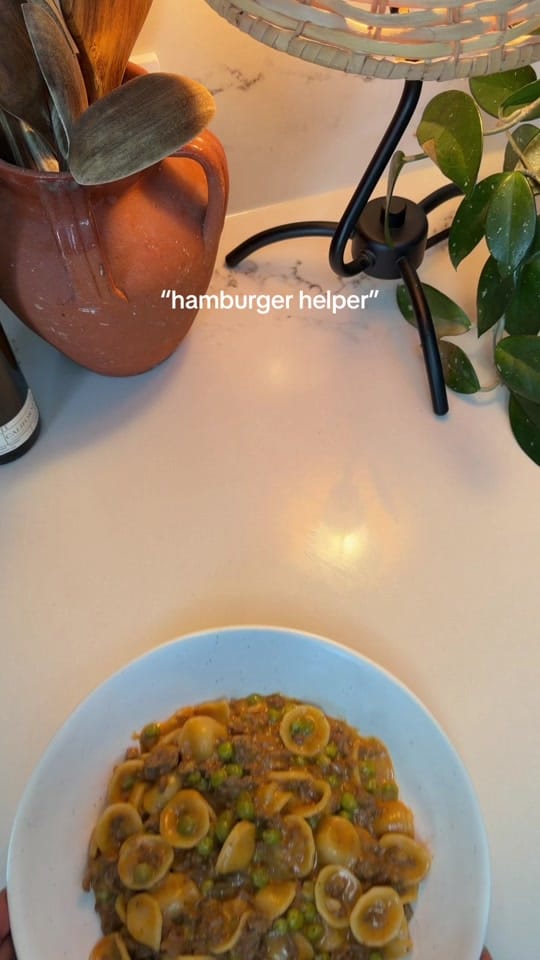 Post 5 by Elena on TikTok (video)