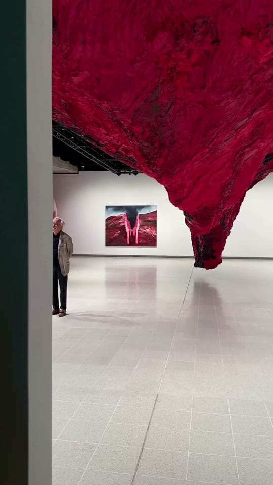 Post 1 by London Scene - Art & Travel on TikTok (video)