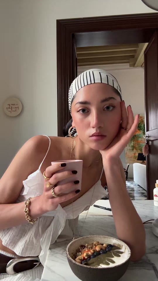 Post 8 by longlegswalking on TikTok (video)