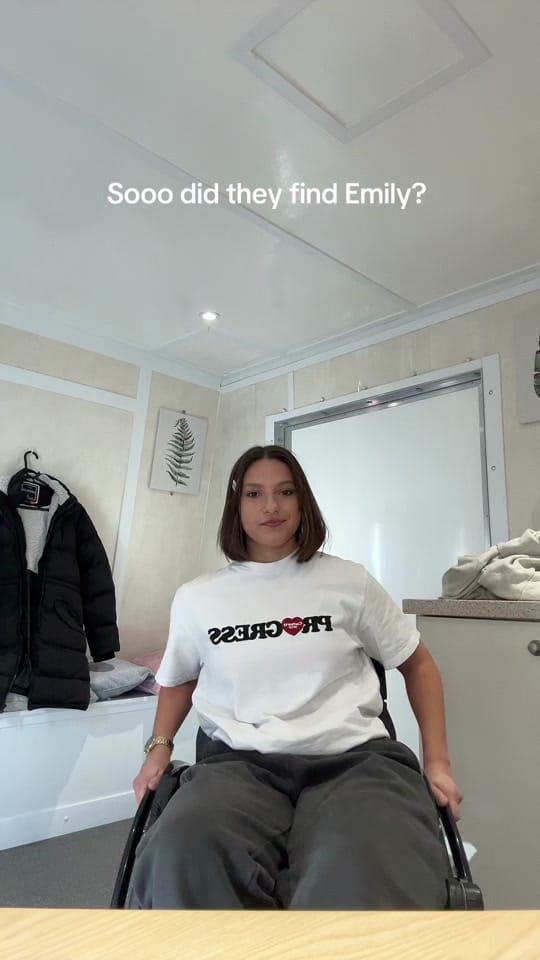 Post 3 by Ellie Henry on TikTok (video)