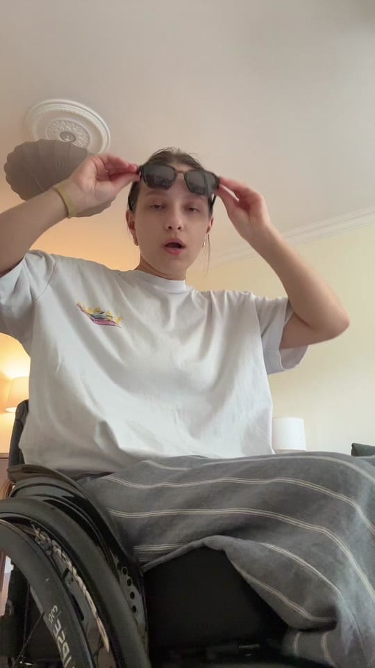 Post 7 by Ellie Henry on TikTok (video)