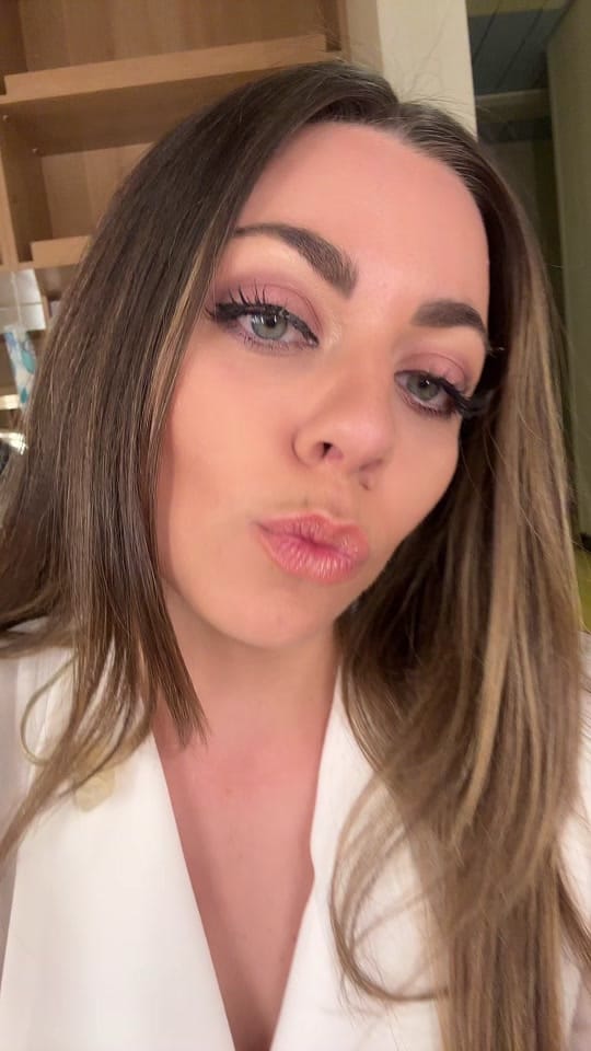 Post 3 by Rachel White on TikTok (video)