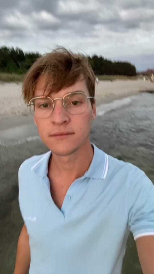 Post 2 by Michael Usling on TikTok (video)