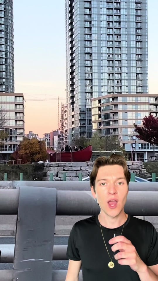 Post 1 by Michael Usling on TikTok (video)