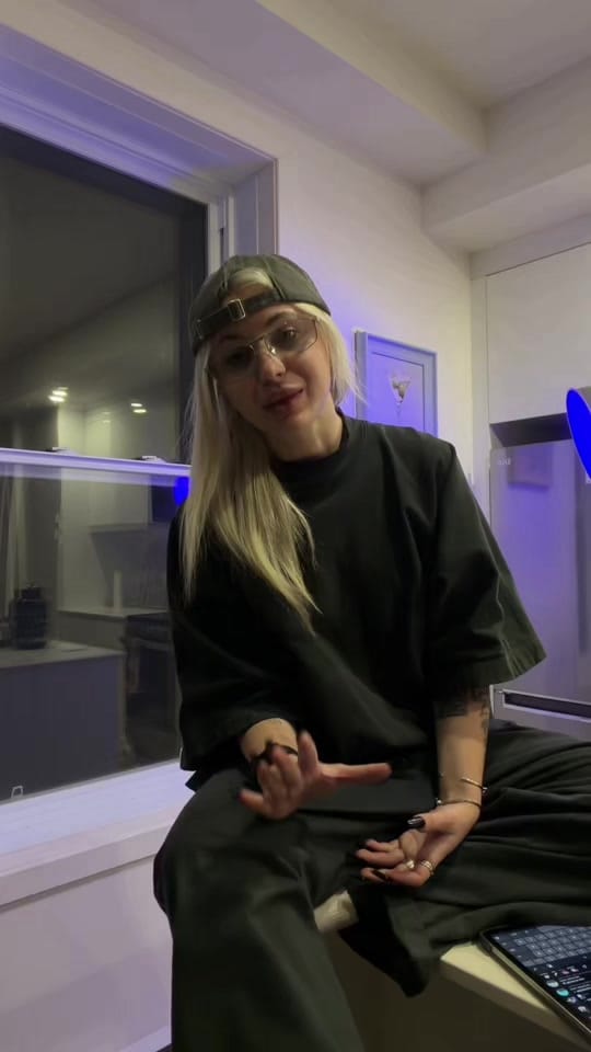 Post 4 by кat on TikTok (video)