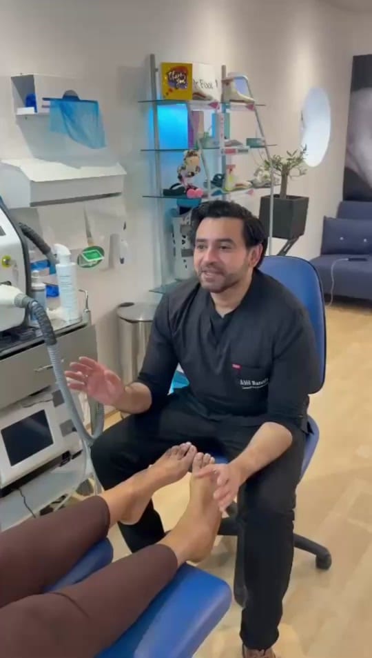 Post 4 by Dr Foot on TikTok (video)