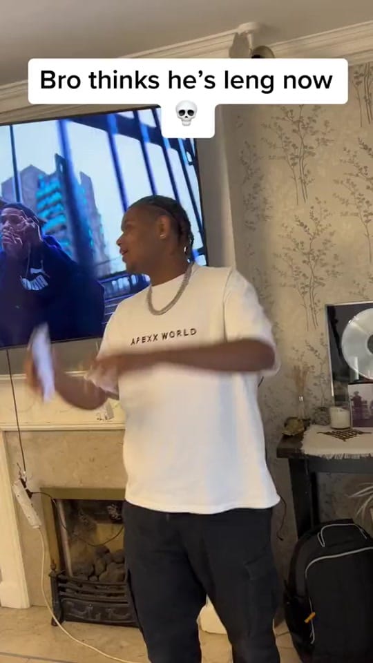 Post 4 by Playa🎮 on TikTok (video)