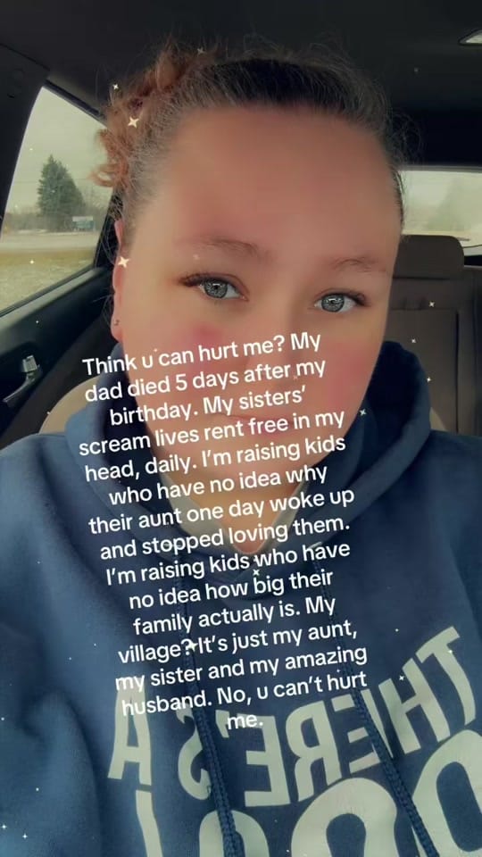 Post 5 by Sarah Nicole📚💞 on TikTok (video)