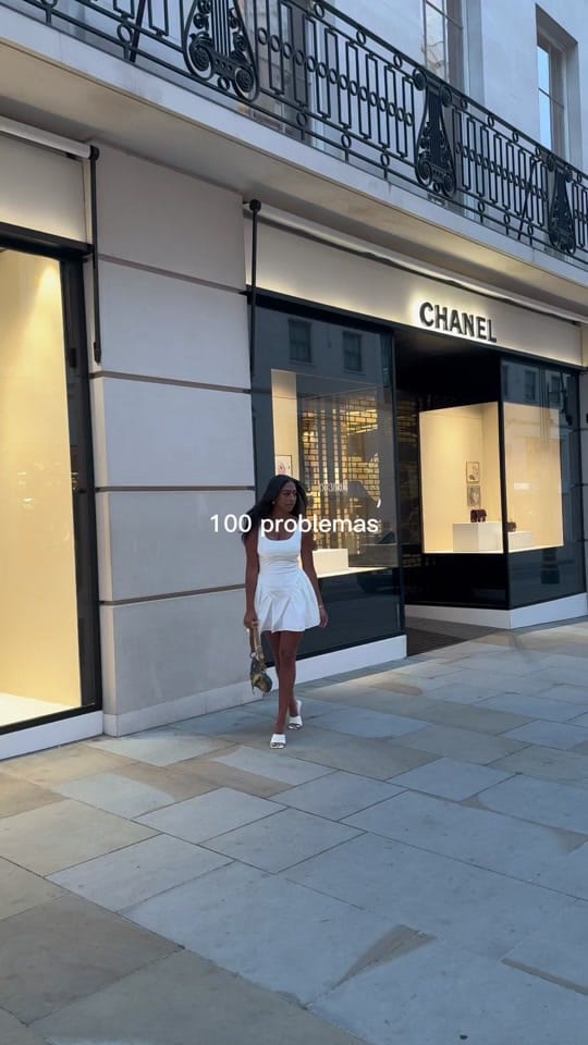 Post 2 by Nadine Lopes on TikTok (video)