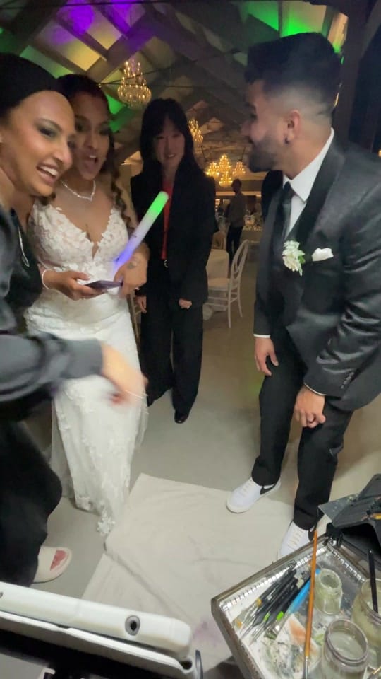 Post 4 by 🇨🇦Live Wedding Painter on TikTok (video)