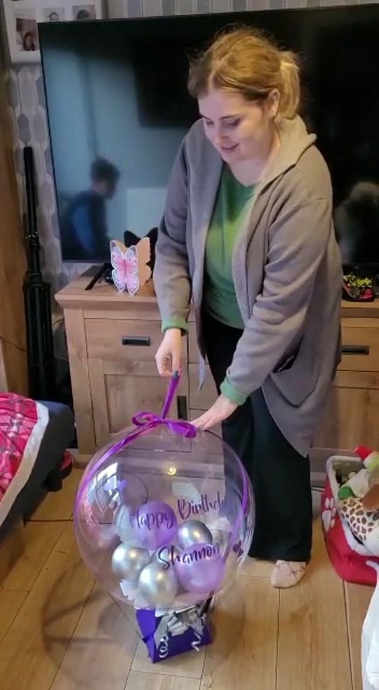 Post 7 by Imaan's Gifts on TikTok (video)