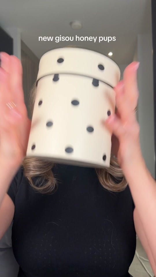 Post 9 by Ellie Purvis on TikTok (video)