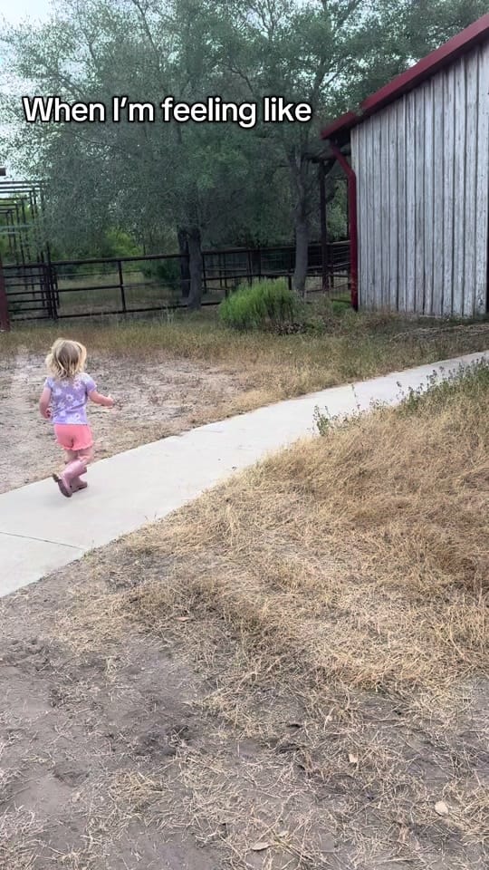 Post 8 by Rachael_Roxx01 on TikTok (video)