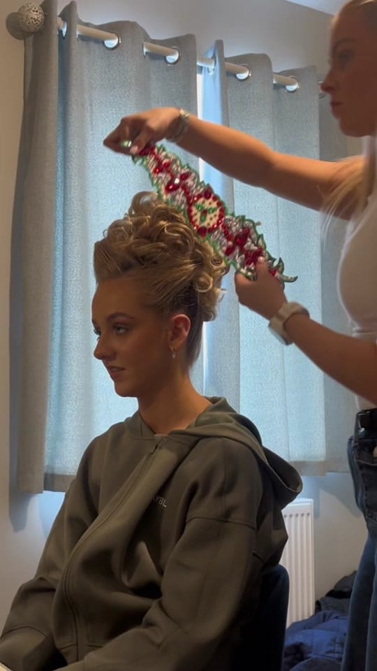 Post 9 by Hollyyhunt on TikTok (video)