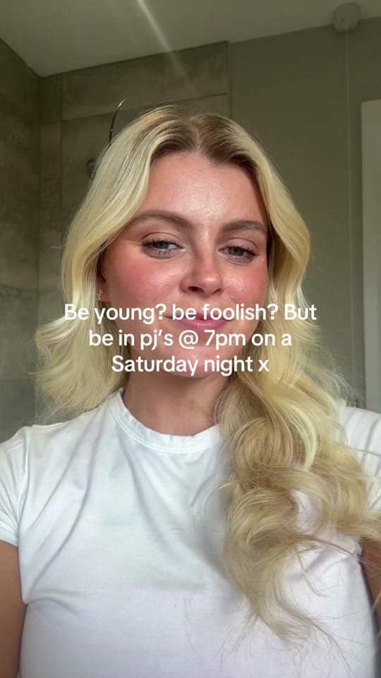 Post 2 by Hollyyhunt on TikTok (video)